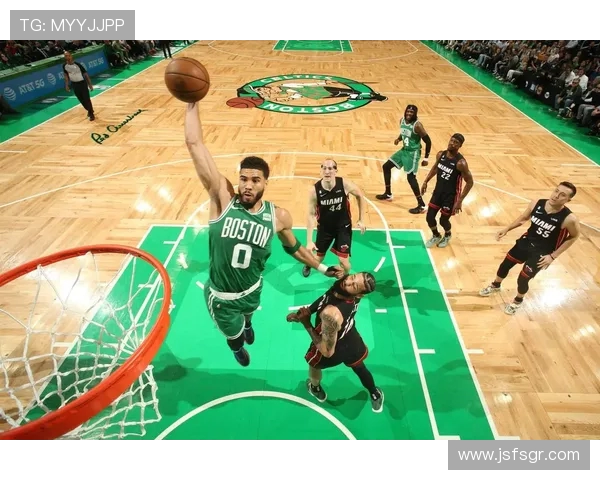 凯尔特人与热火的激烈对决回顾2020年9月24日精彩瞬间