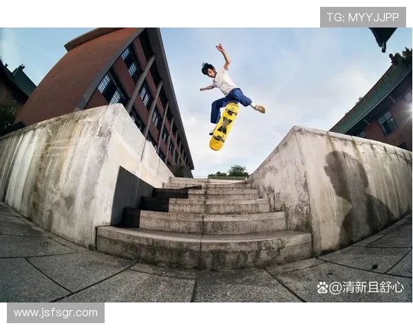 滑板文化的碰撞与融合：深圳滑板队的区域防守策略解析