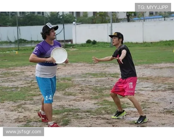 成都飞盘队战术解析：防守反击的成功秘诀与实践经验分享